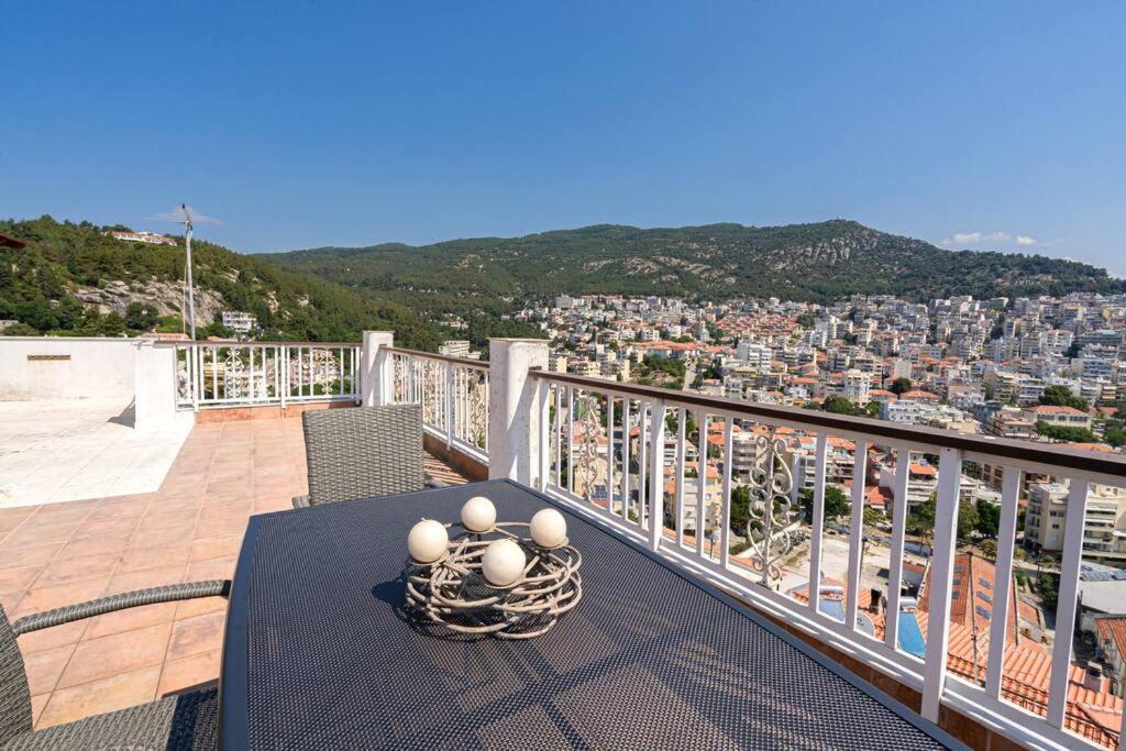 Finas Penthouse,Private Terrace,Great View,Mins From Sea Leilighet Kavála Eksteriør bilde