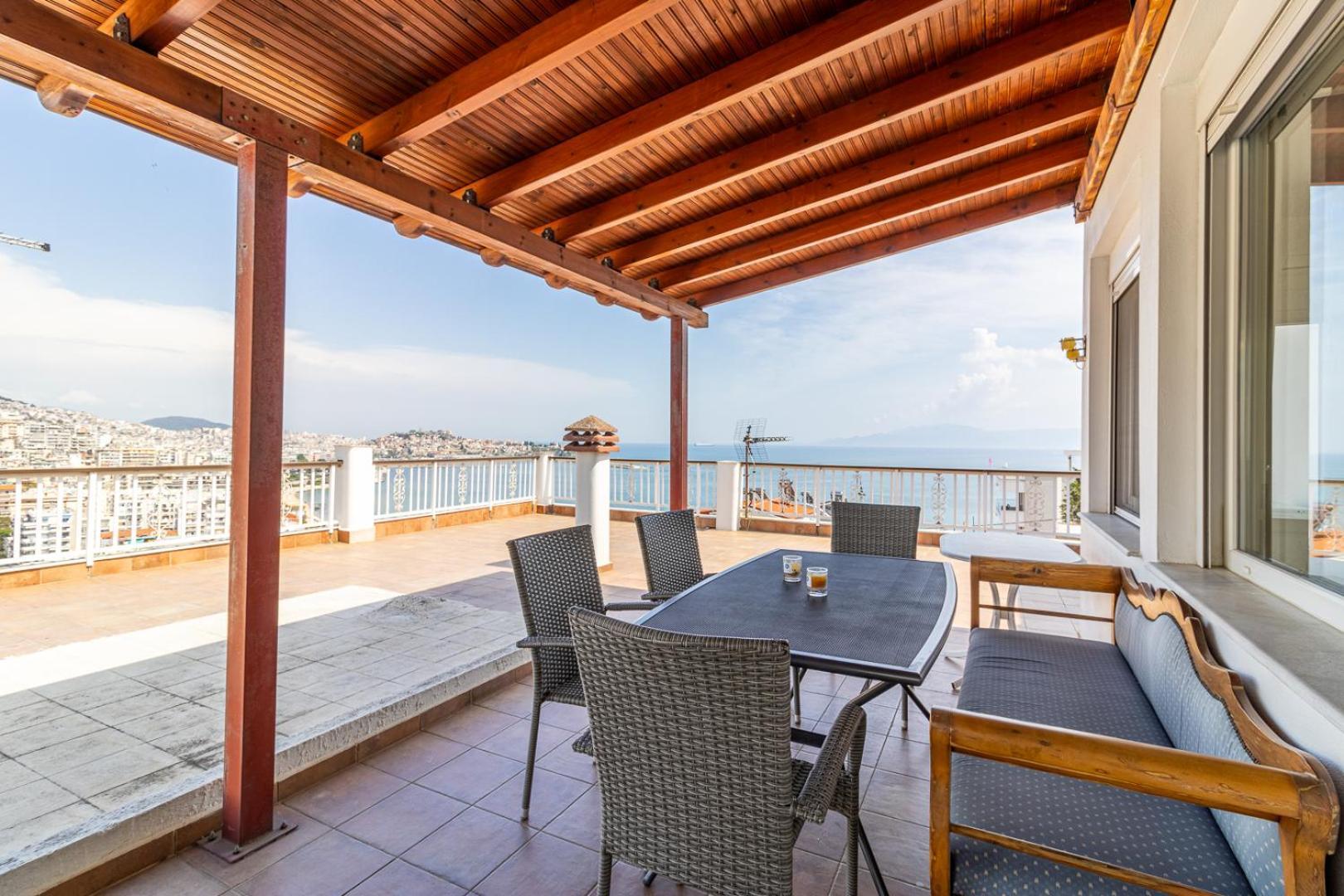 Finas Penthouse,Private Terrace,Great View,Mins From Sea Leilighet Kavála Eksteriør bilde